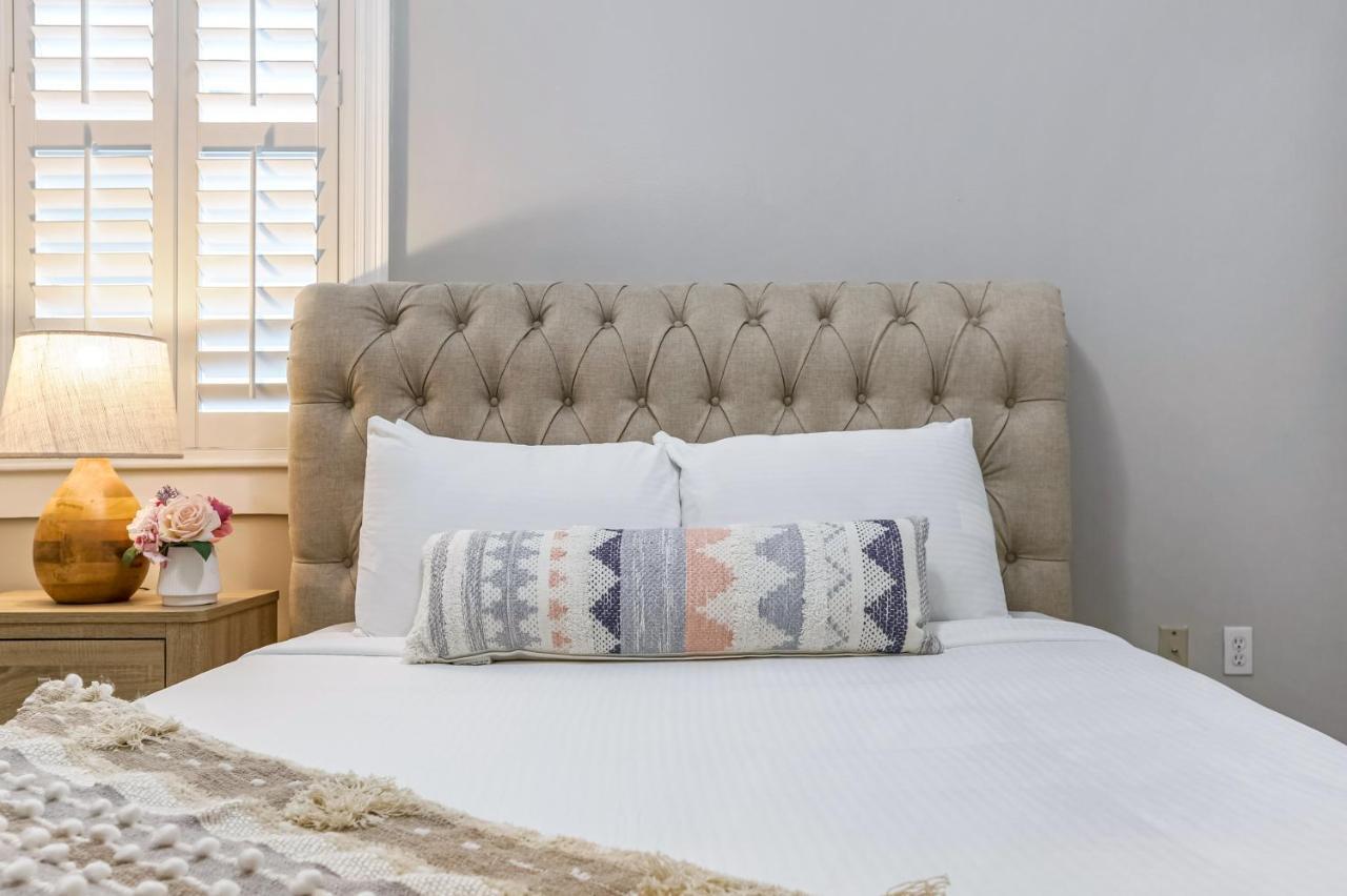 Hosteeva Modern Condo Near Magazine St & Close To Fq 뉴올리언스 외부 사진